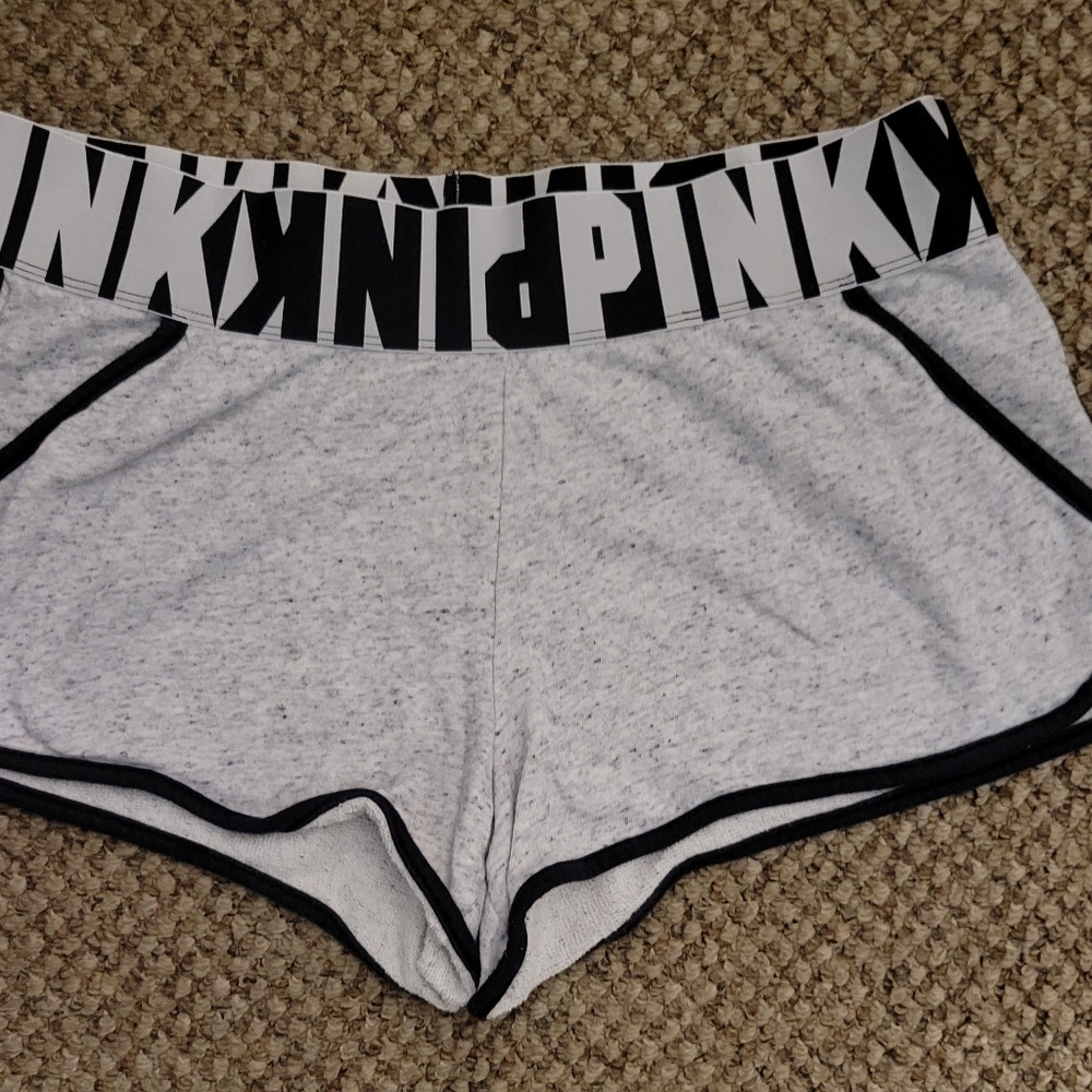 ☆•Victoria Secret Pink Gray Shorts •Size:Large •☆